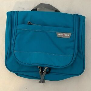 Swiss Gear toiletry bag